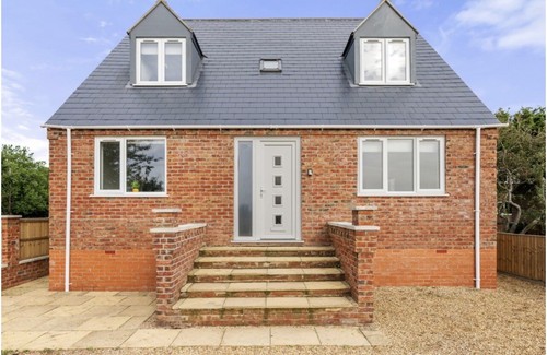 Bedroom bed detached house - 4,